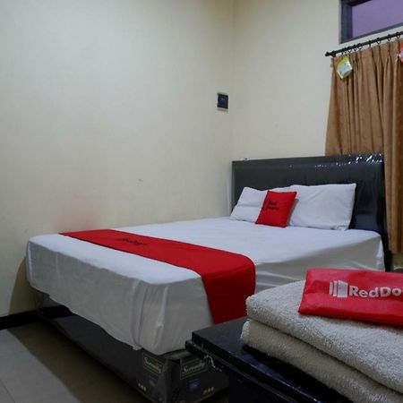 Reddoorz Near Gor Wisanggeni Hotel Тегал Екстериор снимка