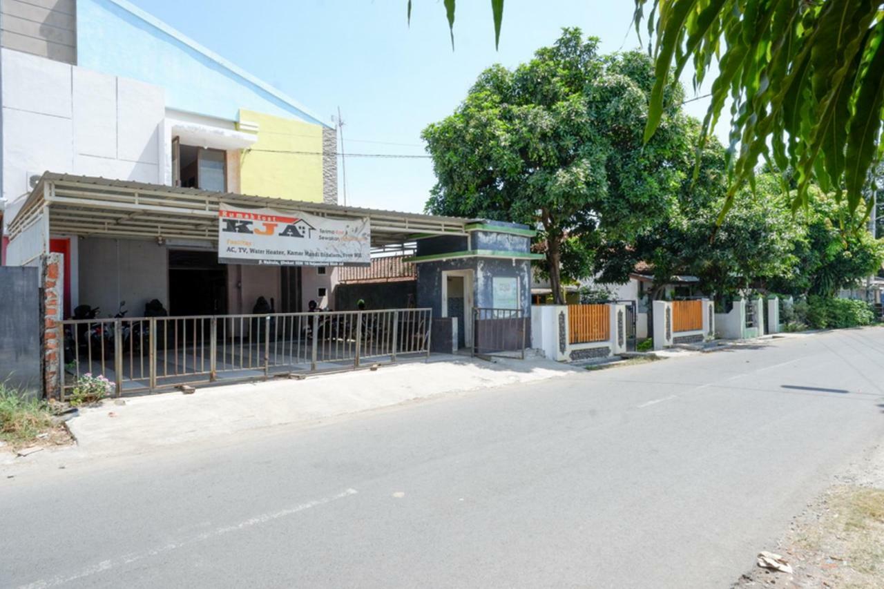 Reddoorz Near Gor Wisanggeni Hotel Тегал Екстериор снимка